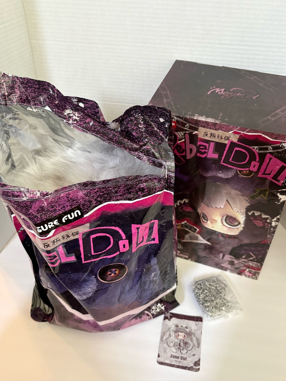 MAYMEI Rebel Doll Series
Plush Backpack
'Zoned Out' (the Chaser) - Picture 6 of 13